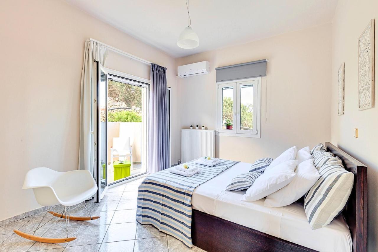 Villa Di Giorgio Heated Pool Kournás Eksteriør billede